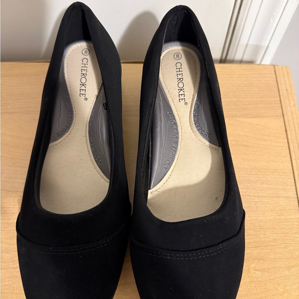 Cherokee Women's Classic Black Heels